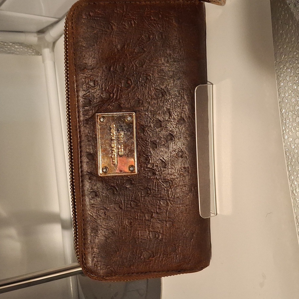 Michael Kors Brown ostrich Embossed Leather wallet